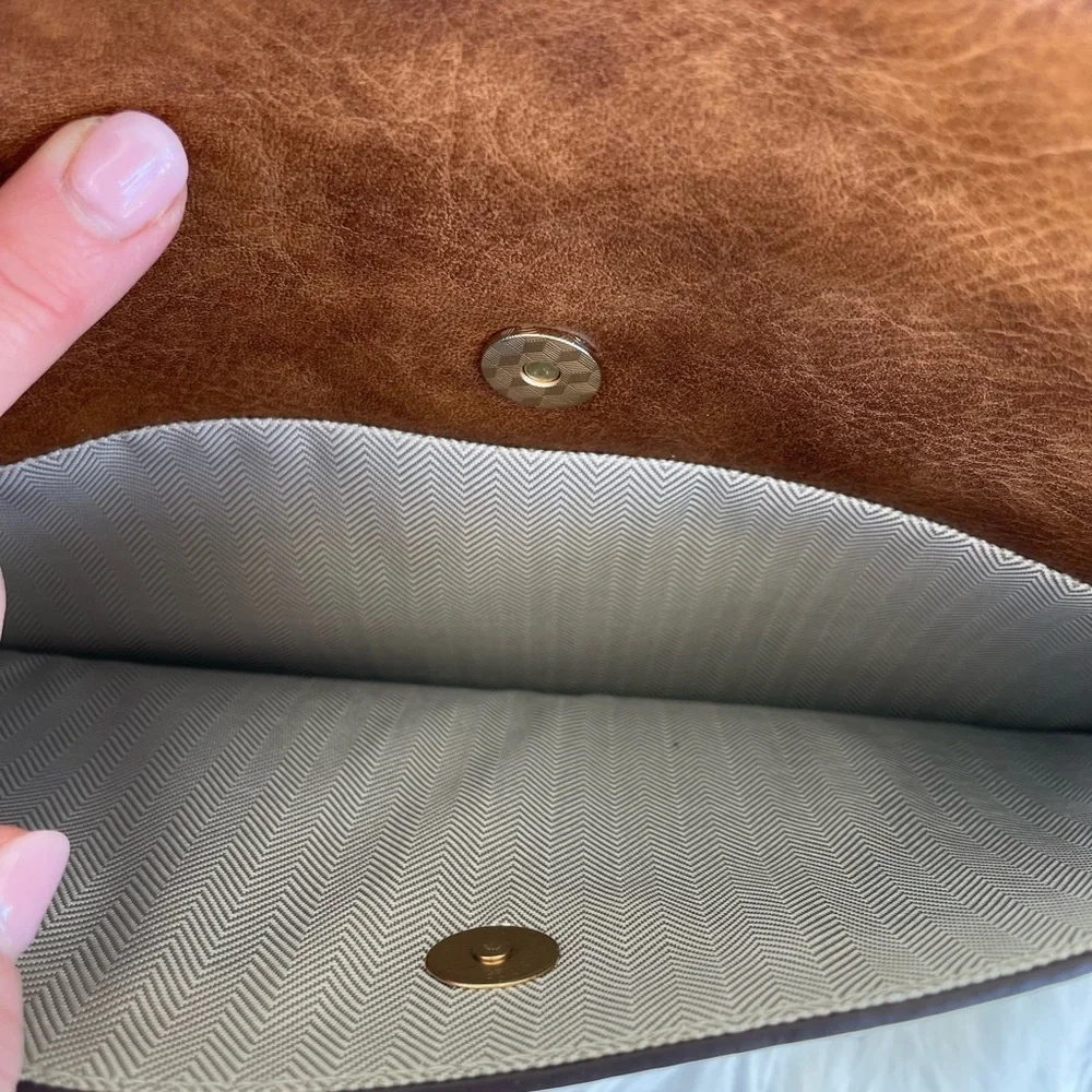 HK CLUF cross body bag